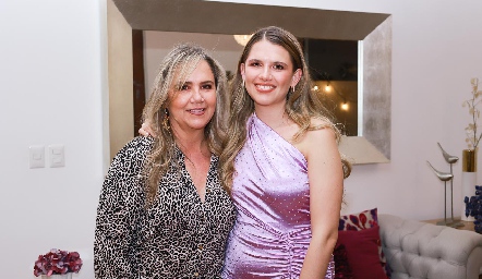  Ana Clara Bárcena con su hija Ana Sofía Solana.