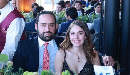  Salvador Rodríguez y Verónica Martínez.