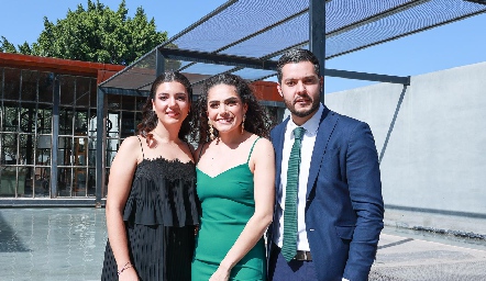  Mimí Navarro, Paola Zepeda y Juan Carlos Magdaleno.