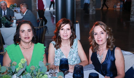  María Elena Aguirre, Ana Lucía Díaz y Maru Velázquez.