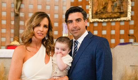  Eunice Camacho y Manuel Labastida con su hijo Jerónimo.