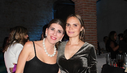  Sofía Múzquiz y Miriam García.
