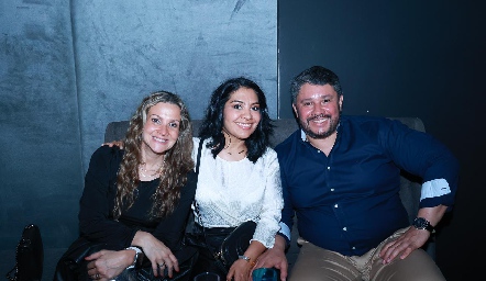  Aurora Irigoyen, Jessica Torres y Ulises Pérez.