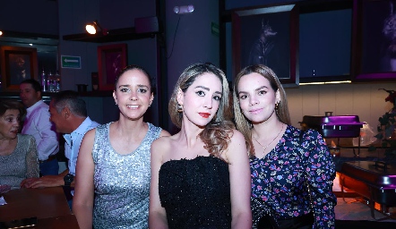  Erika Alduncin, Blanca Ortega y Arlette Robles.