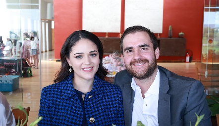  Paulina Fernández y Alejandro Lozano.