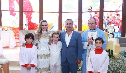  Elsa Paz, Julián Reverte, Juan Antonio Reverte, Padre Gabriel Del Valle y José Carlos Chevaile.