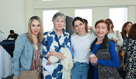  Sofía Orozco, Magdalena Viramontes, Paola Dávila y Any Rosel de Anaya.