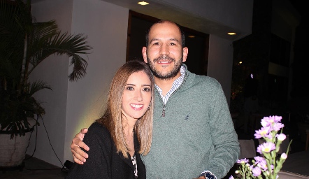  Adriana Muñiz y Daniel Mendizábal .