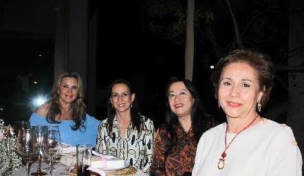  Bertha Barragán, Carmelita Bravo, Diana Iwadare y Laura Toulet.