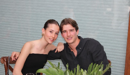  Camila Ocejo y Javier Hernández.