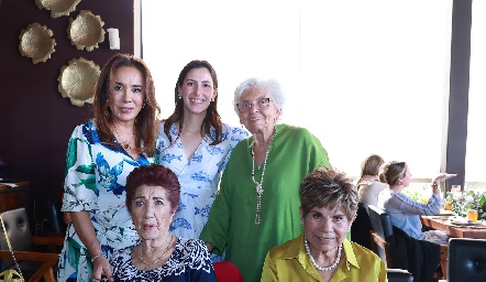  Lorena Herrera, Daniela Mauricio, Alicia Pérez de Sánchez, María de Jesús Ortega y Martha Ortega.
