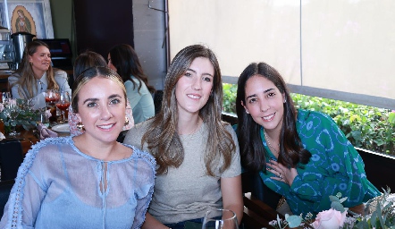  María Ciuffardi, Clarisa Abella y Alejandra Villarreal.