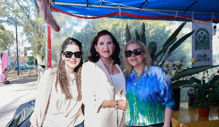  Andrea Cervantes, Laura Cervantes y Laura Solís.