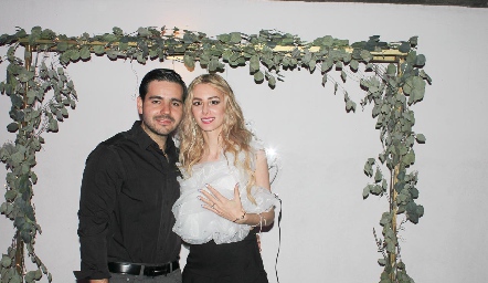  Mauricio Mahbub y Valeria Guerrero se comprometieron en matrimonio.
