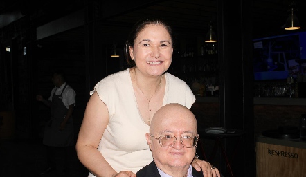  Edmundo Llamas e Hilda Sánchez.