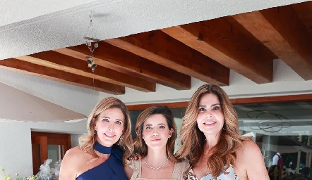  Adriana González, Fabiola Hernández y Martha Diez Gutiérrez.