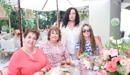 Mónica Berlanga Orozco, Ana María Dauajare, Débora Dauajare y Déborah Ortega.