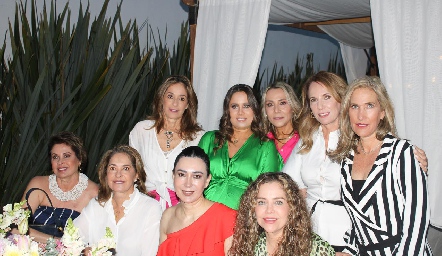  María Luisa Otero, Patricia Gaviño, Mónica Gaviño, Liliana Meza, Nuria Alcalde, Roxana Serna, Gabriela Serment, Lupita Santibáñez y Claudia Quiroz.