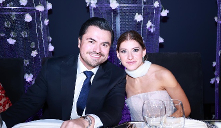  Eugenio Guerra y María Conchita Sthal ya son esposos.