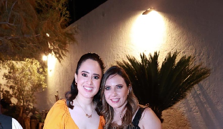 Sofía Llamas y María José Moreno.