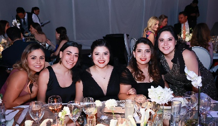  Ana López, Jimena Torres, Ana Ceci Ortiz, Ana Sofi y Fernanda Serrano.