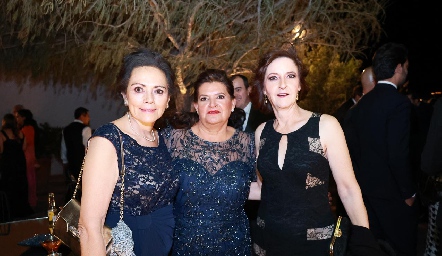  Lorena Guerra, María Concepción Garza de Sthal y Mari Carmen Bárcena.