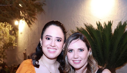  Sofía Llamas y María José Moreno.