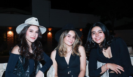  Camila Garza, Daniela Odriozola y Diana Corona.