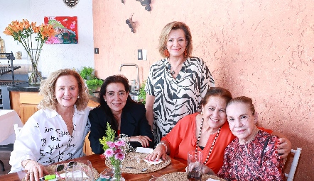  Jennifer Kaiser, Marcela Nava, Silvia Padrón, Licha Enríquez y Clara Luz Portales.