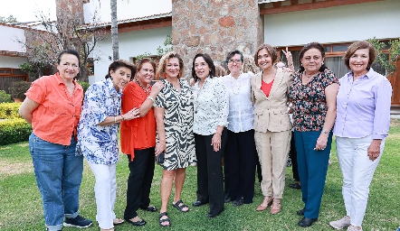  Lilia Guerra, Martha Portillo, Licha Enríquez, Silvia Padrón, Cuca Díaz Infante, Maite Nevares, Chayo Orozco, Georgina González y Angie Ugalde.
