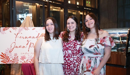  Emilia, Fernanda e Isabel Noyola.