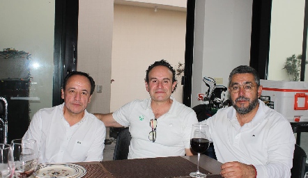  Beto Fontes, Christian Naranjo y Aniceto González.