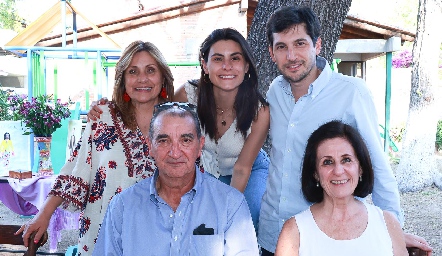  Teresa Lastras, Tere Cadena, Samuel Scott, Samuel Scott y Teresa Arzuaga.