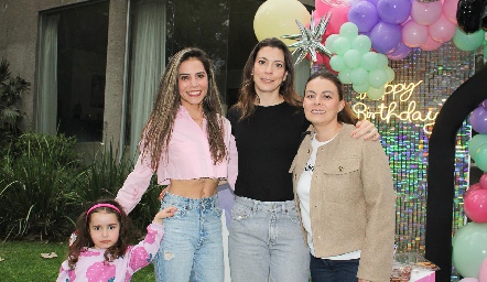  Giselle Sthal, Beatriz Hernández, Carla Rocha y Loretta Güemes.