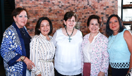  Elizabeth Palomo, Lupita Betancourt, María Martha Motilla, Isa Hernández y Paty Martínez.