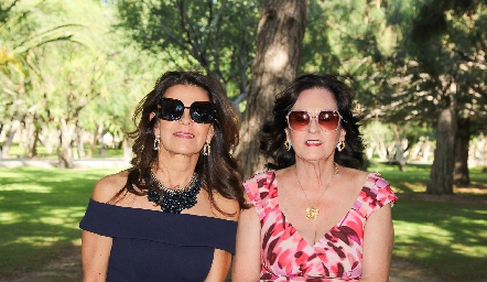  Patricia Silos y Raquel Báez.