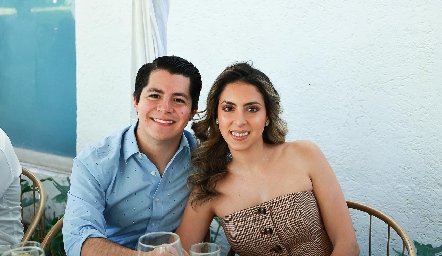  Arturo Hernández y Regina Oliva.