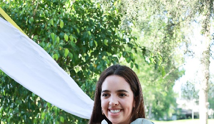  Jimena Hernández y Emilia Hernández.