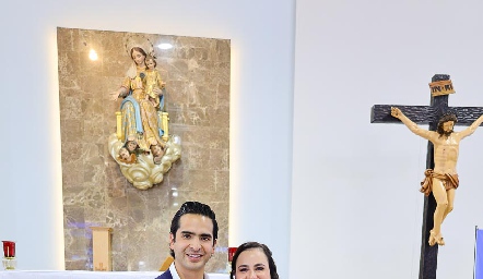  Susana Schekaibán y Héctor Hernández con su hija Emilia.