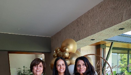  Arcelia Medrano, Renata Lasso y Renata Giraud.
