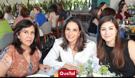  Lucía Torres, Beti Alcalde y Maribel Alvarado.