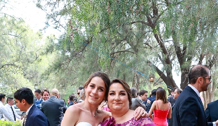  Cristi Jerez con su mamá Martha Herrera.