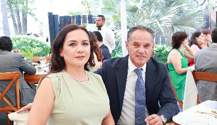  Elizabeth Silva y Alfonso Cosío.