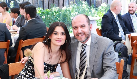  Gabriela Flores y Oscar Alarcón.