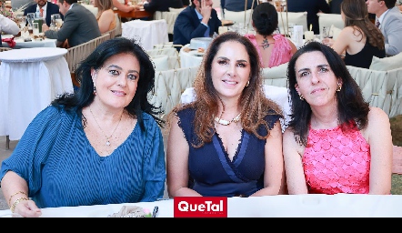  Lourdes del Valle, Alejandra Meade y Montse Gómez.