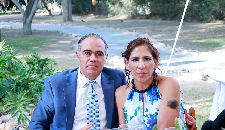  Joel Álvarez y Adriana Rodríguez.