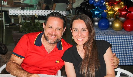 Daniel Delgado y Cinthia Vélez.