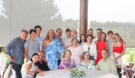  Familia Pérez.