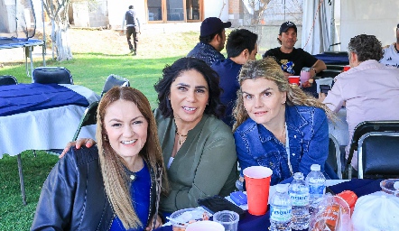  Luz Adriana Arellano, Marina Quinta y Erika Matuk.