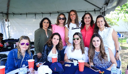  Marina Quinta, Pilar Valladares, Dani de la Fuente, Delly Cázares, Ofe Nava, Erika Matuk, Ifi Güemes, Bárbara Berrones y Claudia Pérez.